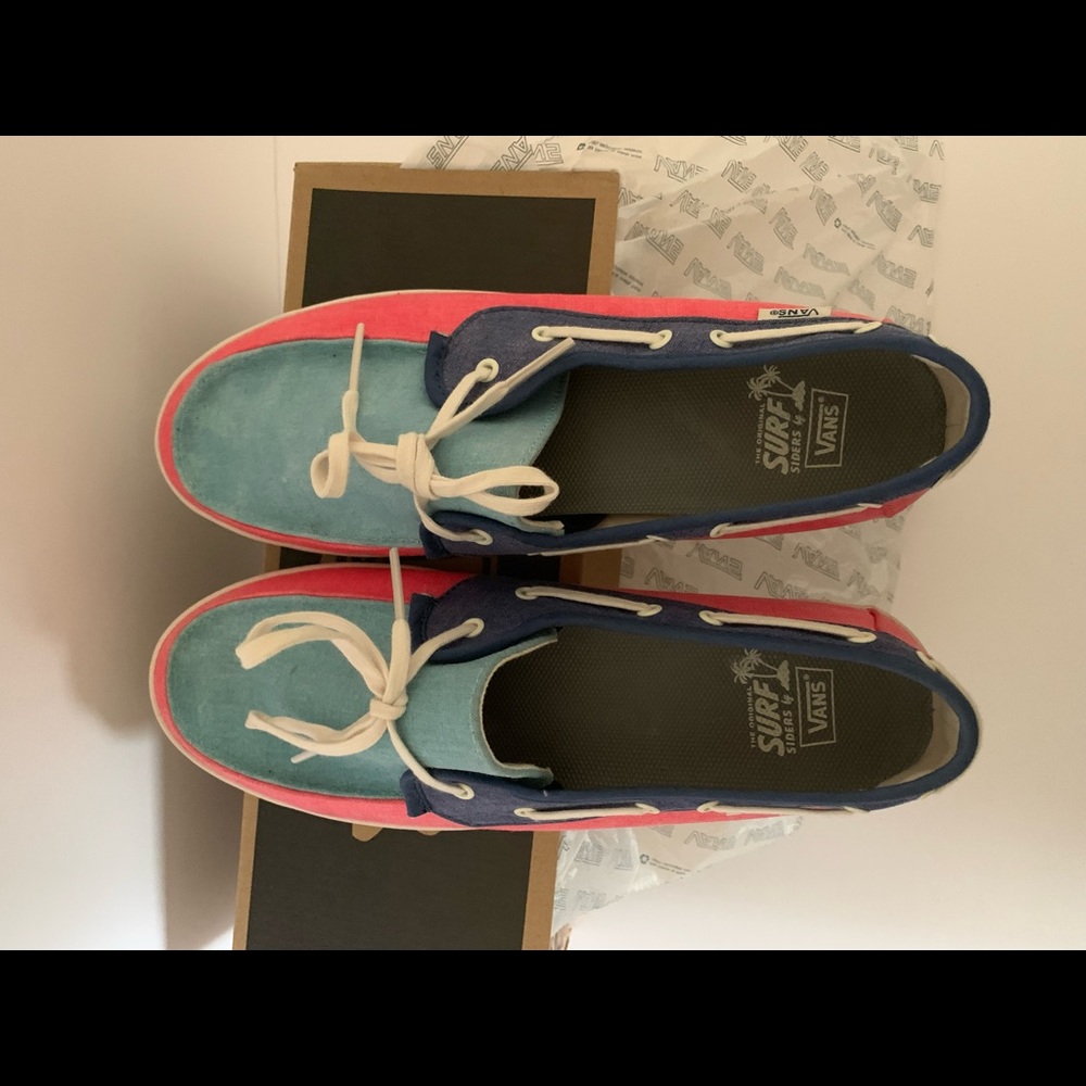 VANS BOAT SHOES $65.00 RETAIL